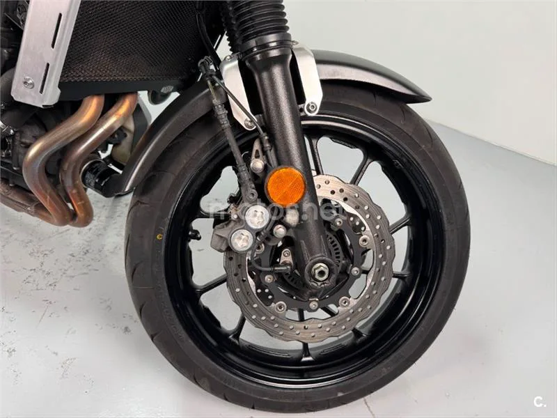Yamaha XSR 700 – Vista 4