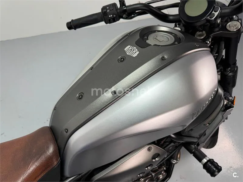 Yamaha XSR 700 – Vista 9