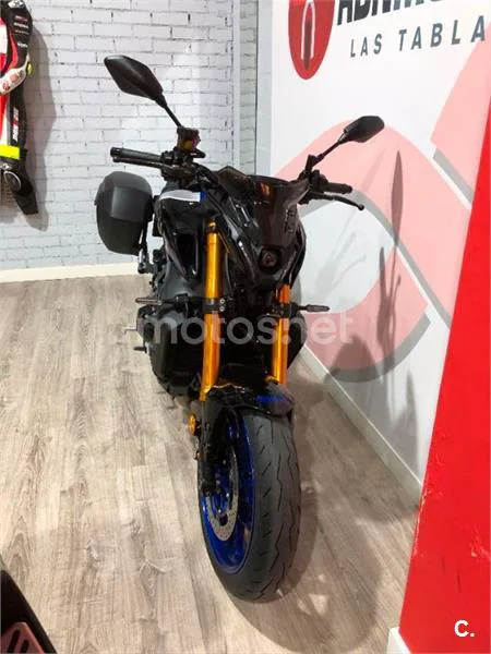 Yamaha MT-09 – Vista 11