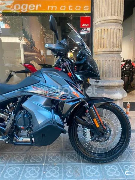KTM 890 – Vista 11