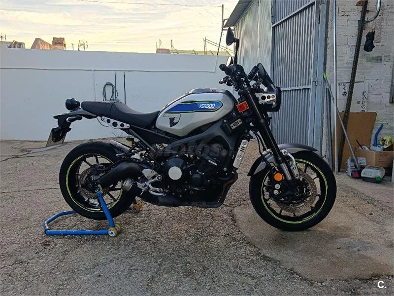 Yamaha XSR 900 – Vista 3