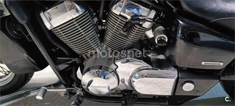 Honda VT 750 C Shadow – Vista 7