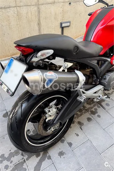Ducati Monster 696 – Vista 2