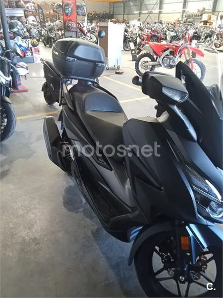 Honda Forza 125 – Vista 4