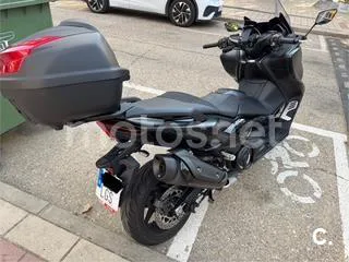 Yamaha TMAX 560 – Vista 8
