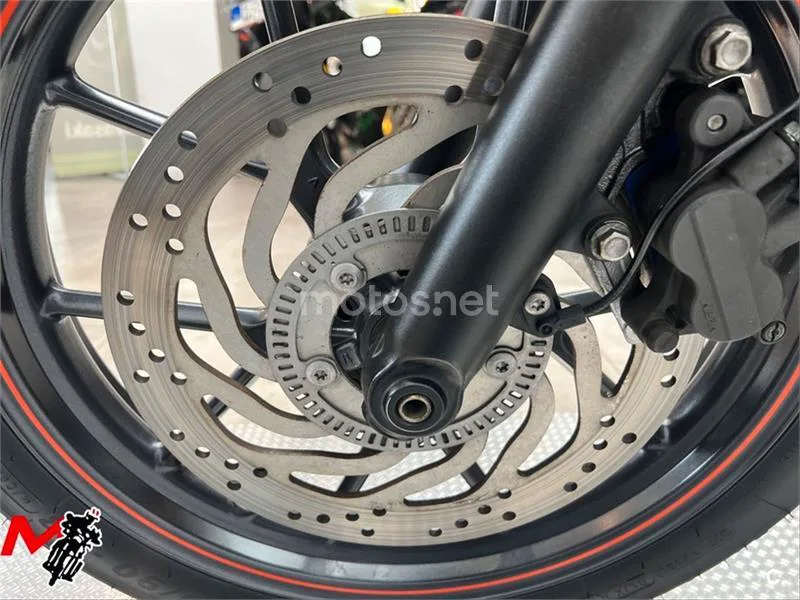 Triumph Street Twin – Vista 8