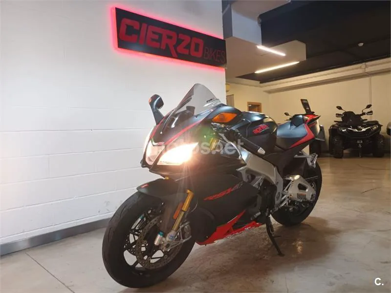 Aprilia RSV4 Factory – Vista 5
