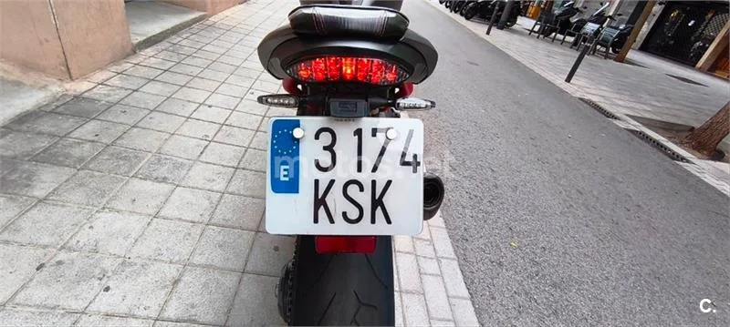 Triumph Speed Triple – Vista 13