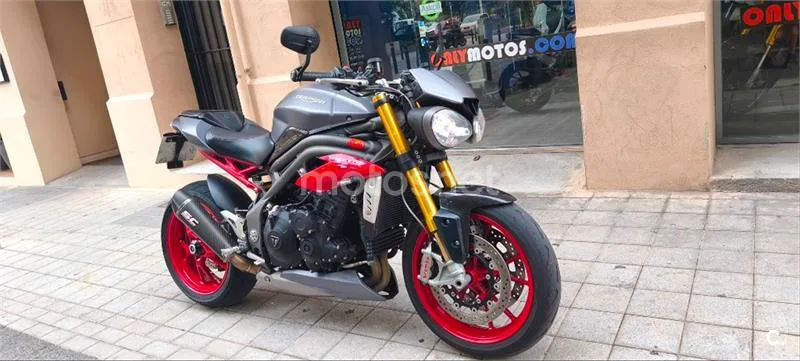 Triumph Speed Triple – Vista 24