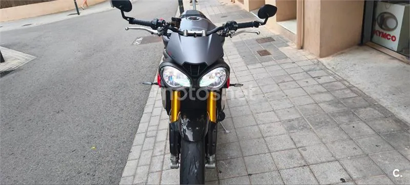 Triumph Speed Triple – Vista 26