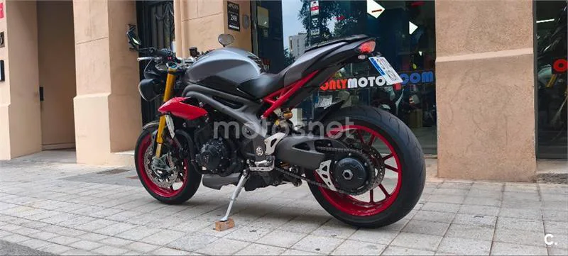 Triumph Speed Triple – Vista 39