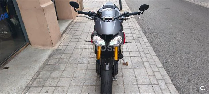 Triumph Speed Triple – Vista 56