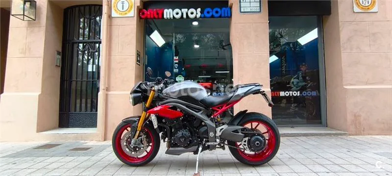 Triumph Speed Triple – Vista 63