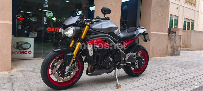Triumph Speed Triple – Vista 65