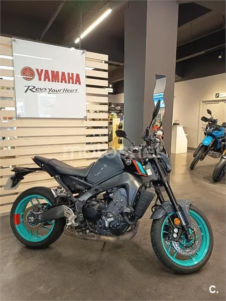 Yamaha MT-09 – Vista 3