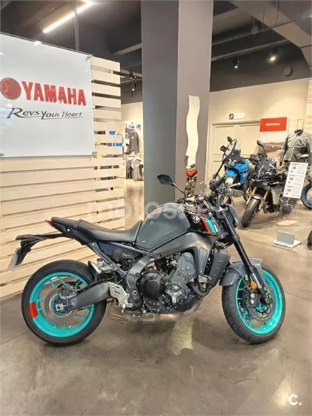 Yamaha MT-09 – Vista 4