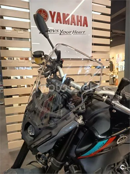 Yamaha MT-09 – Vista 6