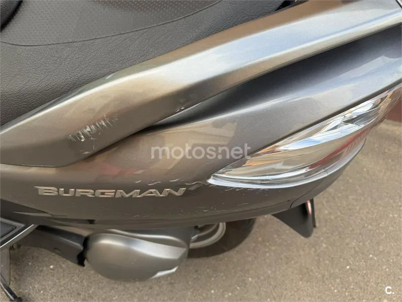 Suzuki Burgman 400 – Vista 10
