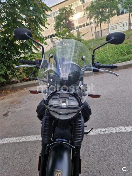 Moto Guzzi V7 – Vista 4