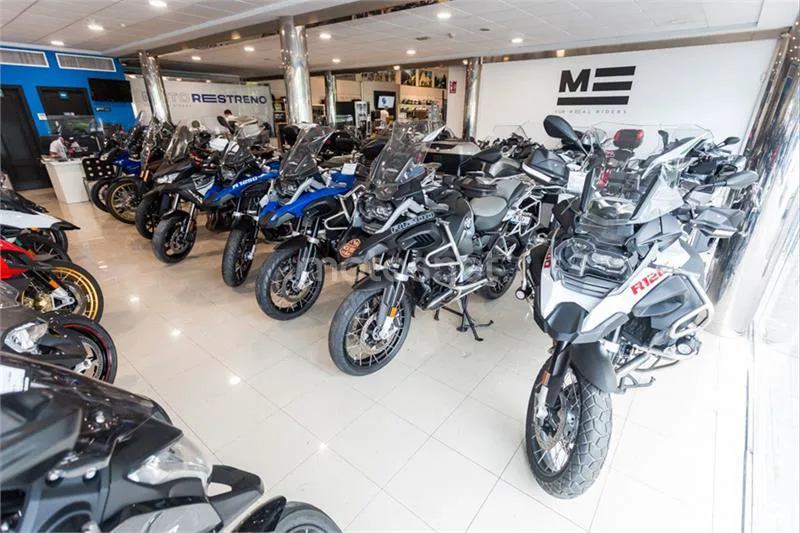 BMW F 900 R – Vista 13