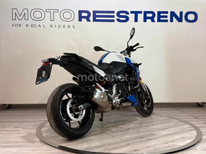 BMW F 900 R – Vista 6