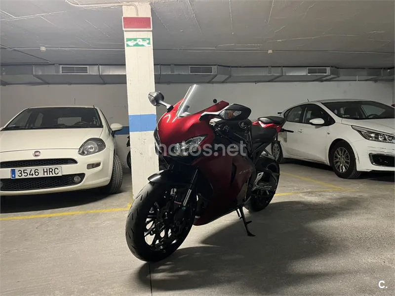 Honda CBR1000RR Fireblade - Vista 4