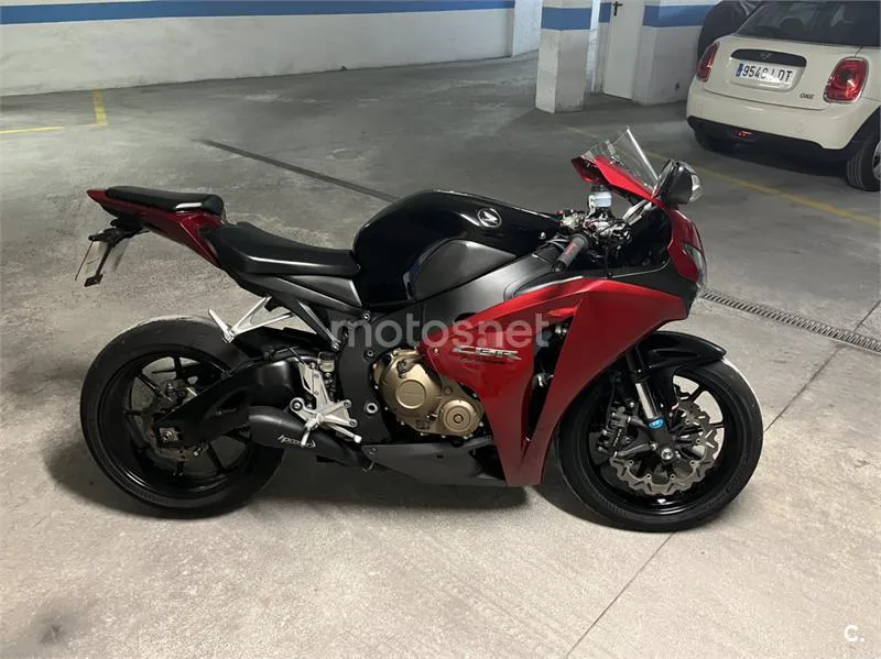 Honda CBR1000RR Fireblade - Vista 5