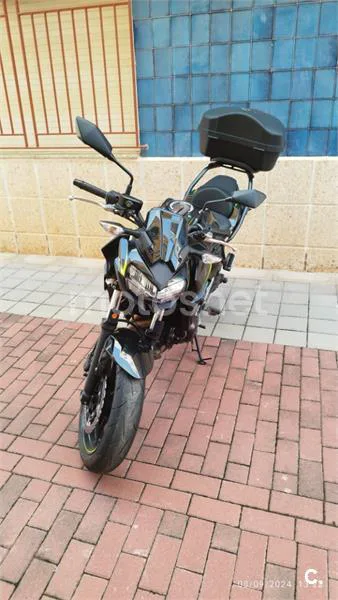 Kawasaki Z650 – Vista 7