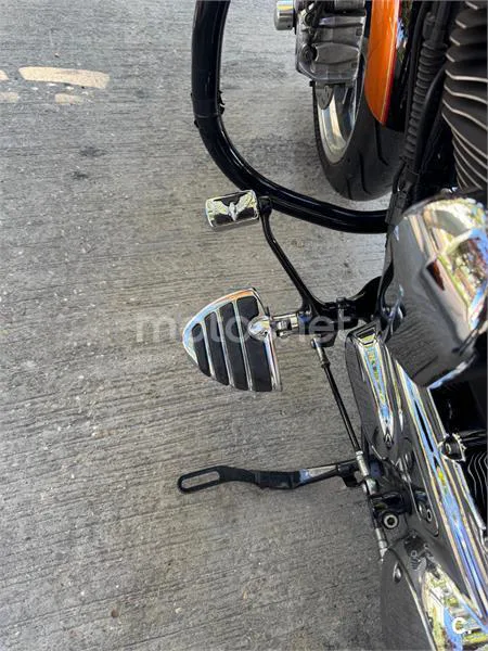 Harley-Davidson Sportster Superlow – Vista 3