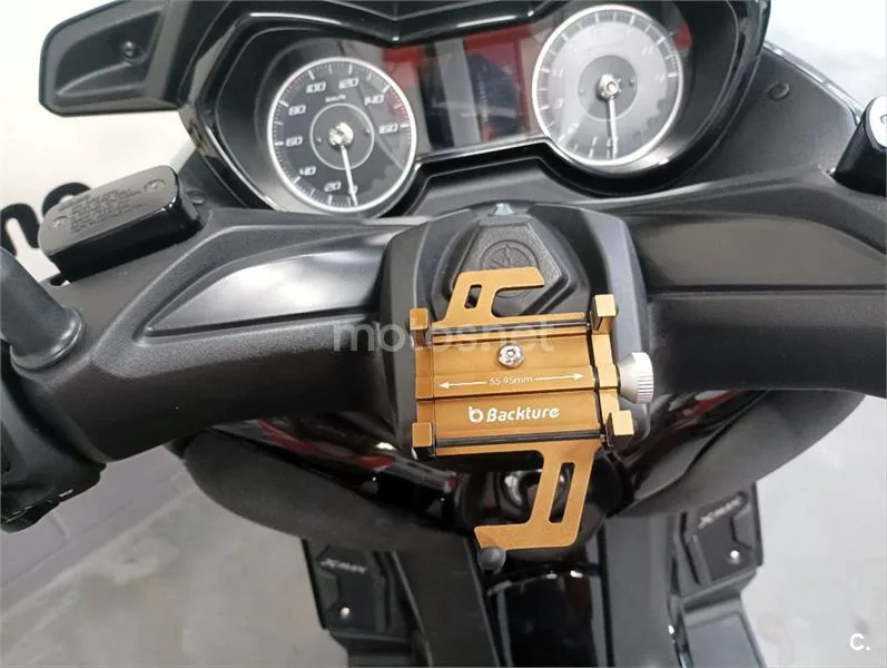 Yamaha XMAX 300 – Vista 11