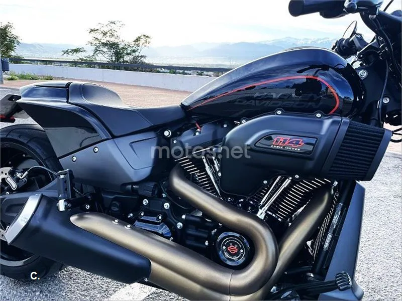 Harley-Davidson FXDR 114 – Vista 11