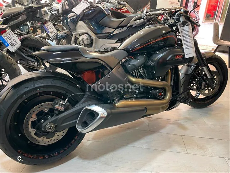 Harley-Davidson FXDR 114 – Vista 3