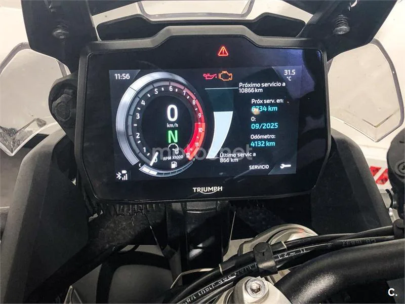 Triumph Tiger 900 - Vista 11