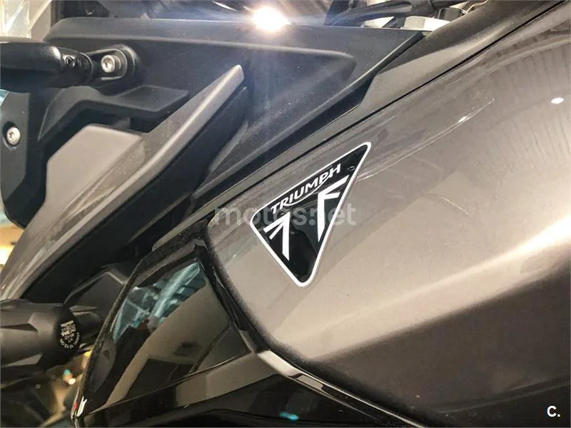 Triumph Tiger 900 - Vista 6