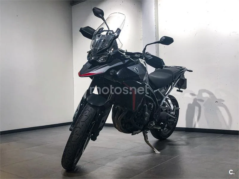 Triumph Tiger 900 - Vista 8