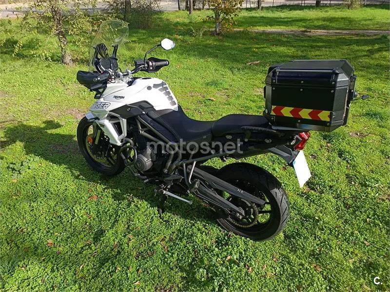 Triumph Tiger 800 XR – Vista 3