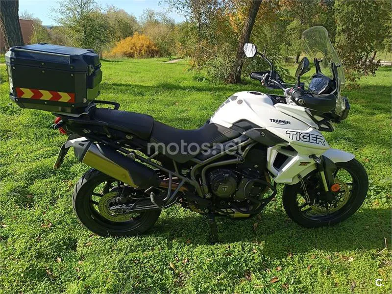Triumph Tiger 800 XR – Vista 7