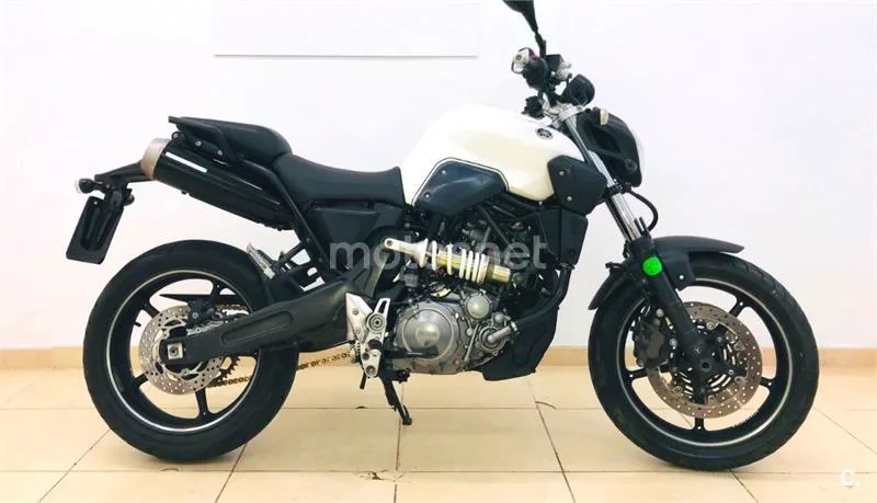 Yamaha MT-03 – Vista 3