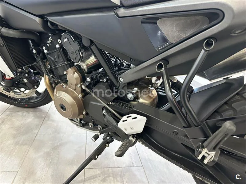 Husqvarna Svartpilen 801 – Vista 11