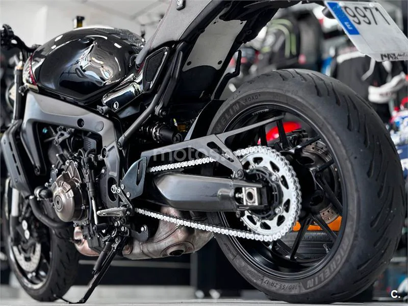 Yamaha XSR 900 – Vista 8
