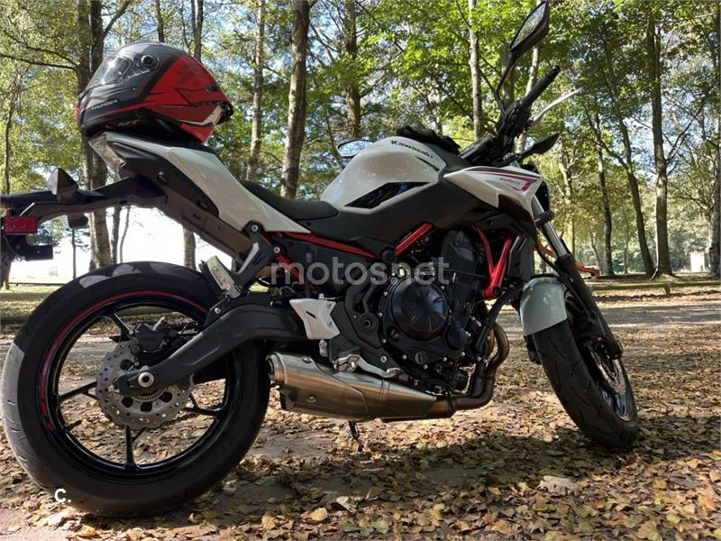 Kawasaki Z 650 – Vista 3