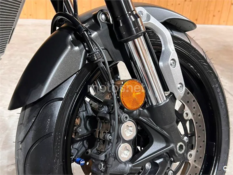 Yamaha XSR 900 – Vista 11