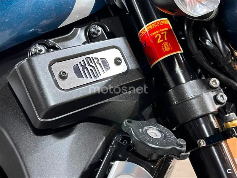 Yamaha XSR 900 – Vista 15