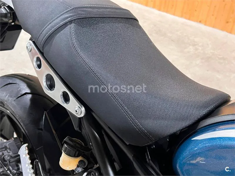 Yamaha XSR 900 – Vista 30