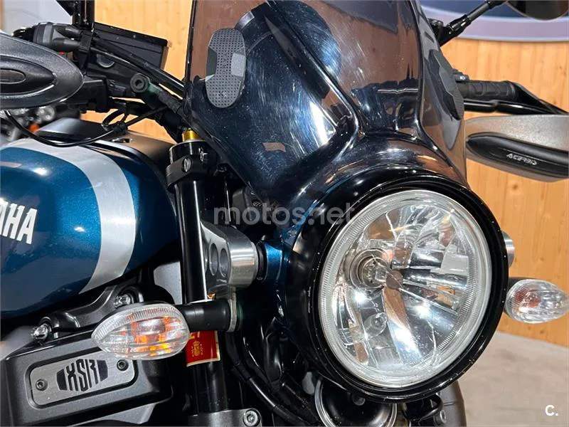 Yamaha XSR 900 – Vista 33