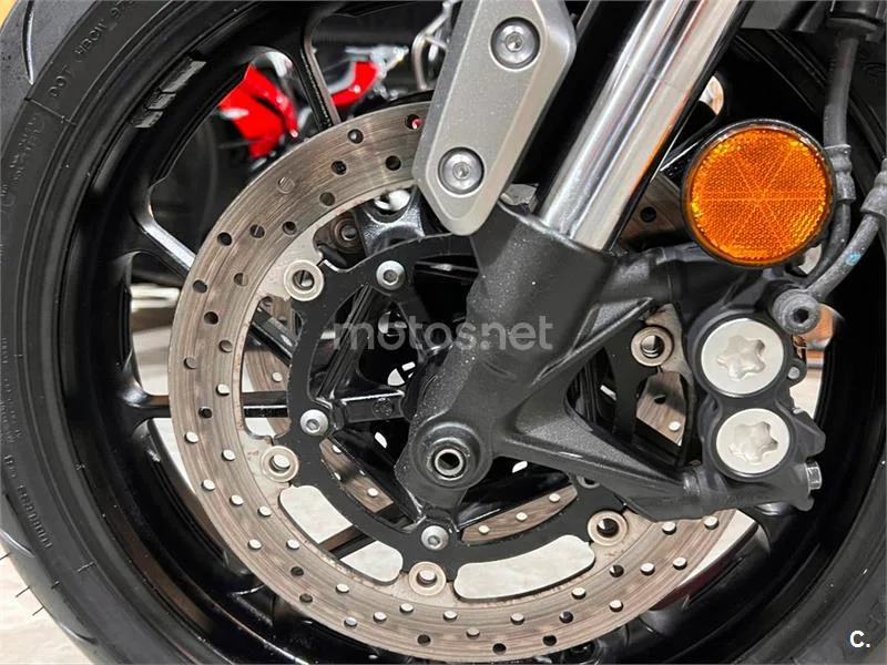 Yamaha XSR 900 – Vista 43