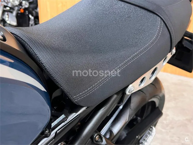Yamaha XSR 900 – Vista 52