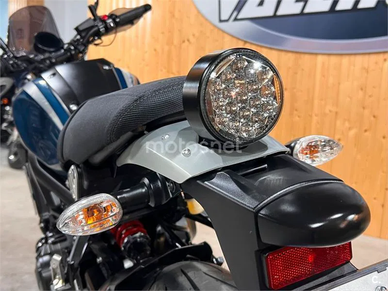 Yamaha XSR 900 – Vista 60