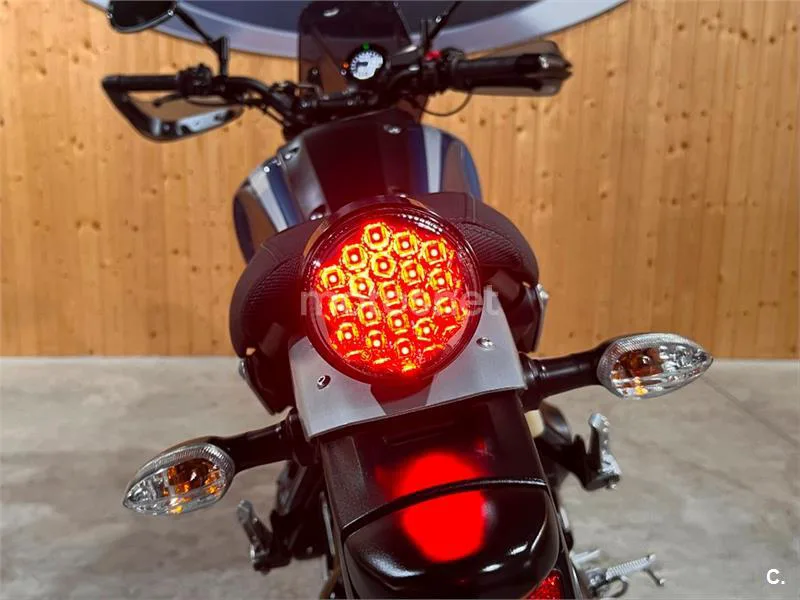 Yamaha XSR 900 – Vista 69