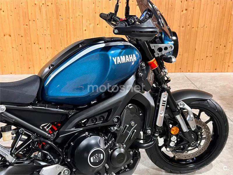 Yamaha XSR 900 – Vista 73